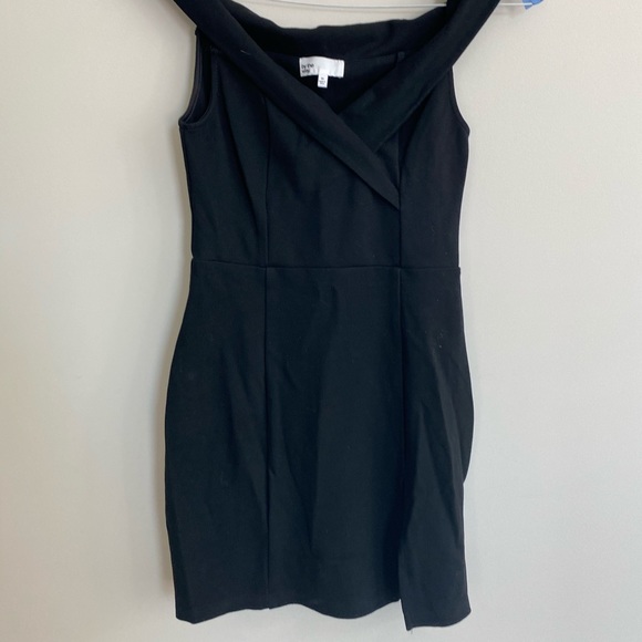 BY THE WAY.
Naya Off Shoulder Dress - Picture 5 of 10